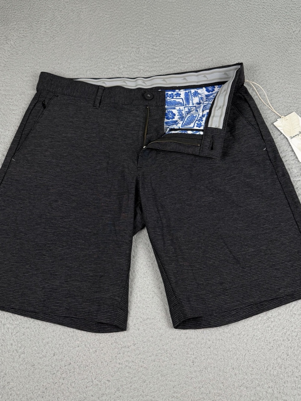 NWT Tommy Bahama Chip Shot Shorts Mens 32 Black 9'' Flat Front Preppy Active
